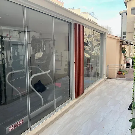 Διαμέρισμα Luxury Lucy With Terace & Fittnes Centar